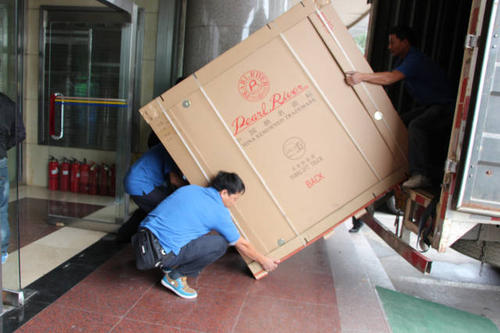 西峡钢琴贵重工艺品无忧运